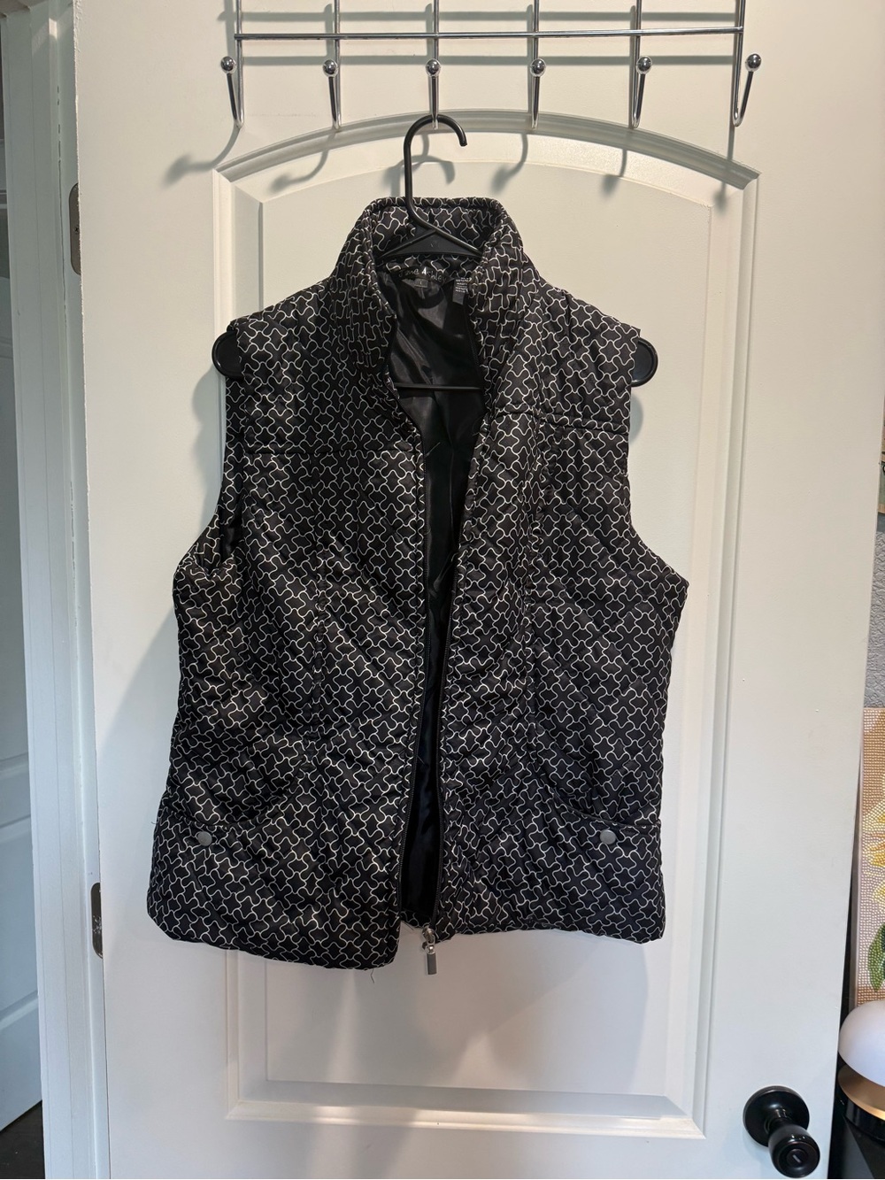 Jane Ashley Black Quilted Vest with White Geometric Motif